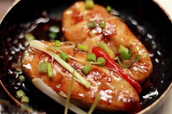 Cá basa kho tộ ngon
